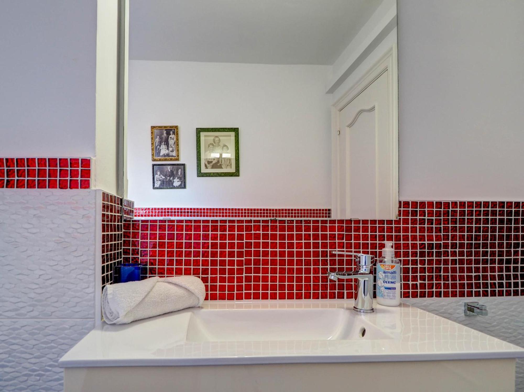 The Lilium Apartment By Hello Homes Sitges Zewnętrze zdjęcie